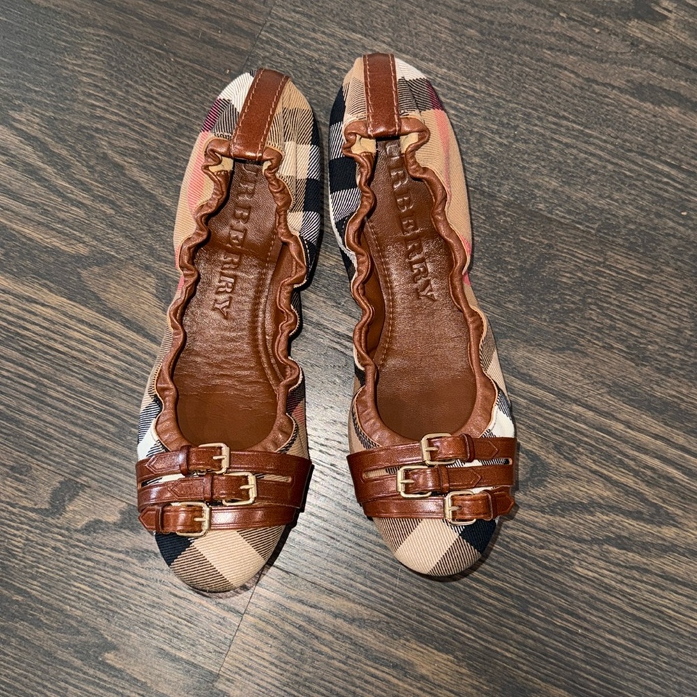 Burberry Bridle House Check Falcony Ballerina-Authentic-EUC